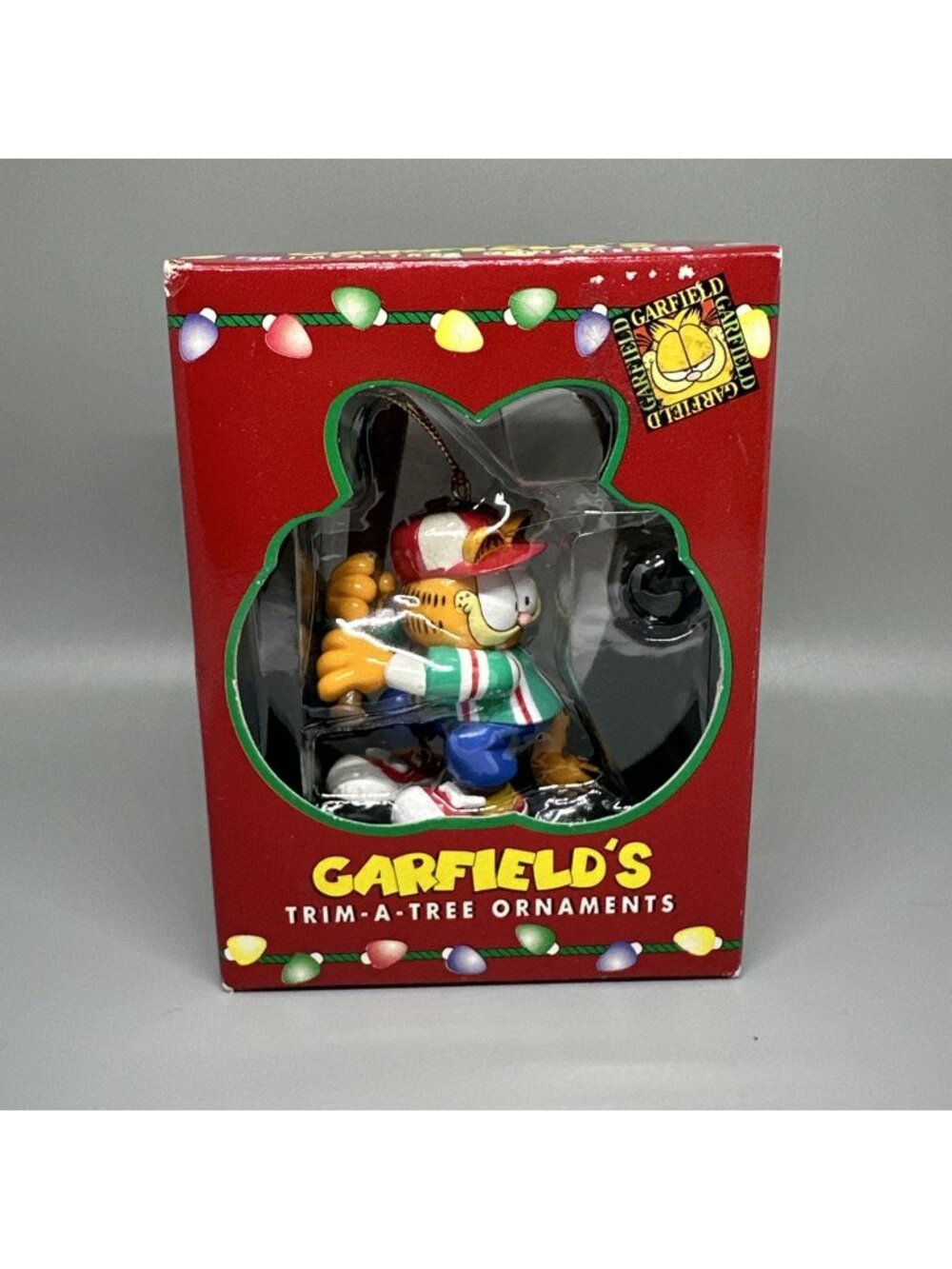 Vintage PAWS Garfield 's 1996 Playing Baseball Trim-A-Tree Christmas Ornament